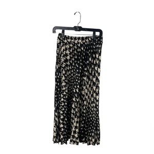 H&M Houndstooth maxi skirt